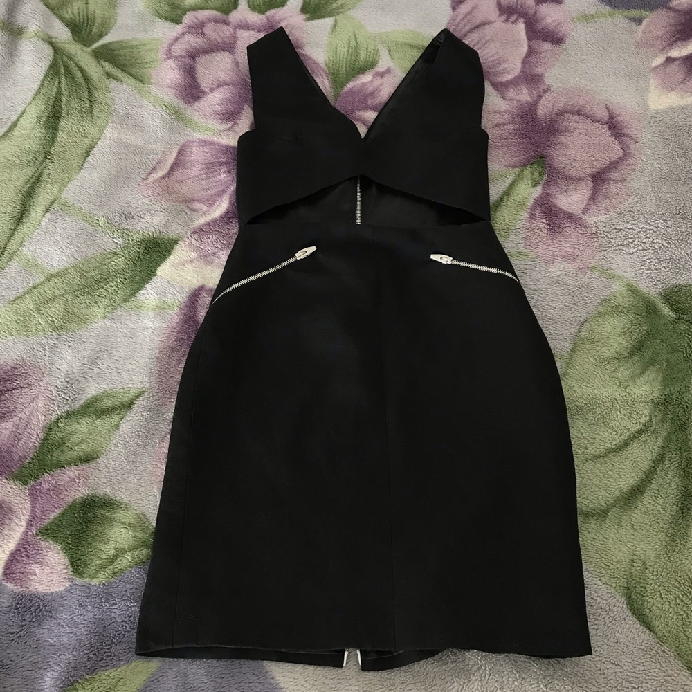 Open Front Black Dress from Zara - Picture 3 of 8